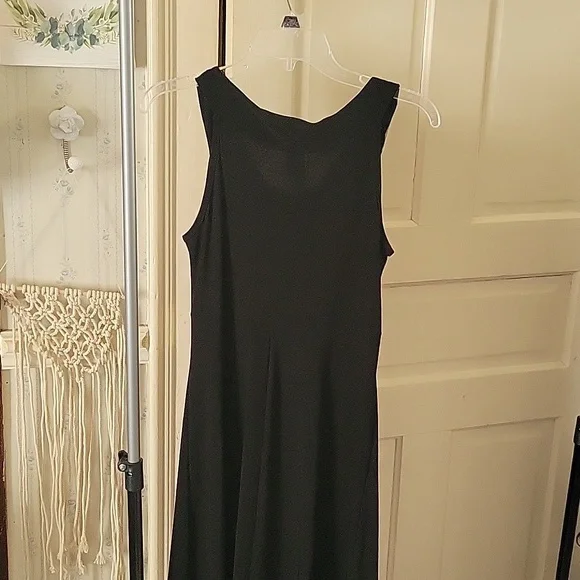 Women's black beaded dress - Picture 2 of 4
